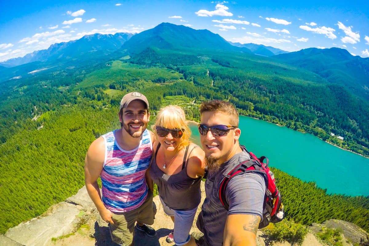 Guide to Rattlesnake Ridge Trail In the Pacific Northwest